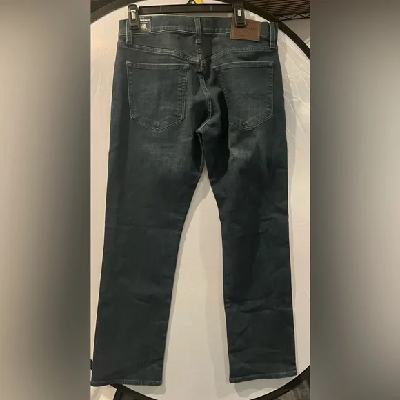 Lucky Brand Men's Dark Wash Jeans - Picture 4 of 4